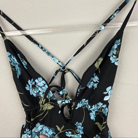 Frankie’s Bikinis • Janelle One Piece Swimsuit - Picture 3 of 8